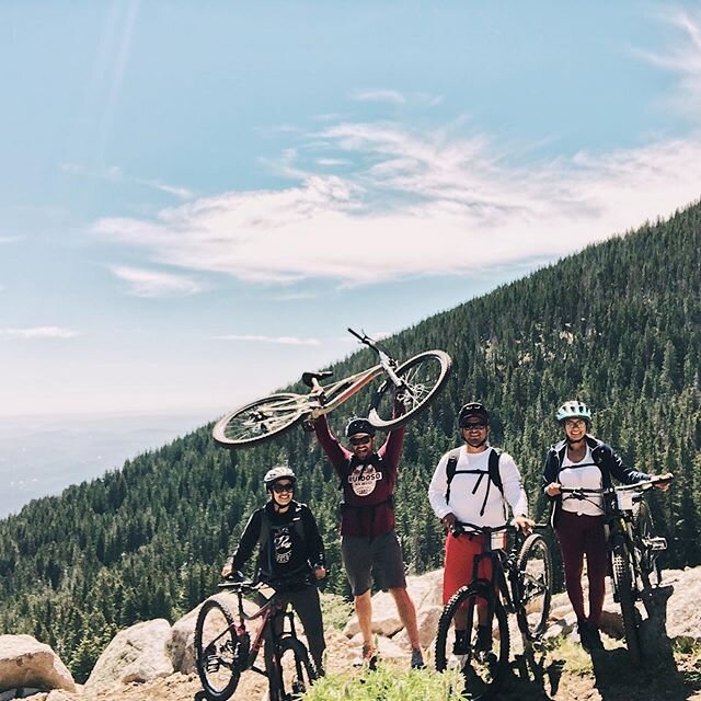 Ruidoso was so much fun! The girls spent the last two weeks with their aunt in San Antonio so we took advantage of a couples trip. As much as we missed them, we needed this! We felt like we were 13 &amp; 14 again ☺️ #ruidosonm #skiapache