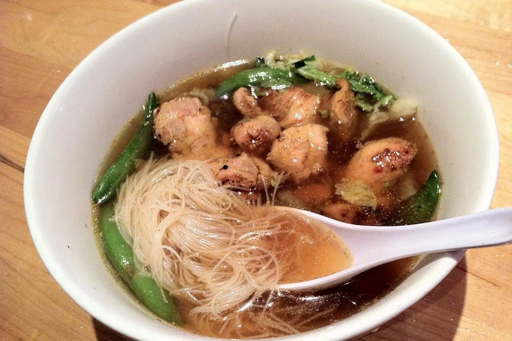 YUM YUM NOODLE BAR