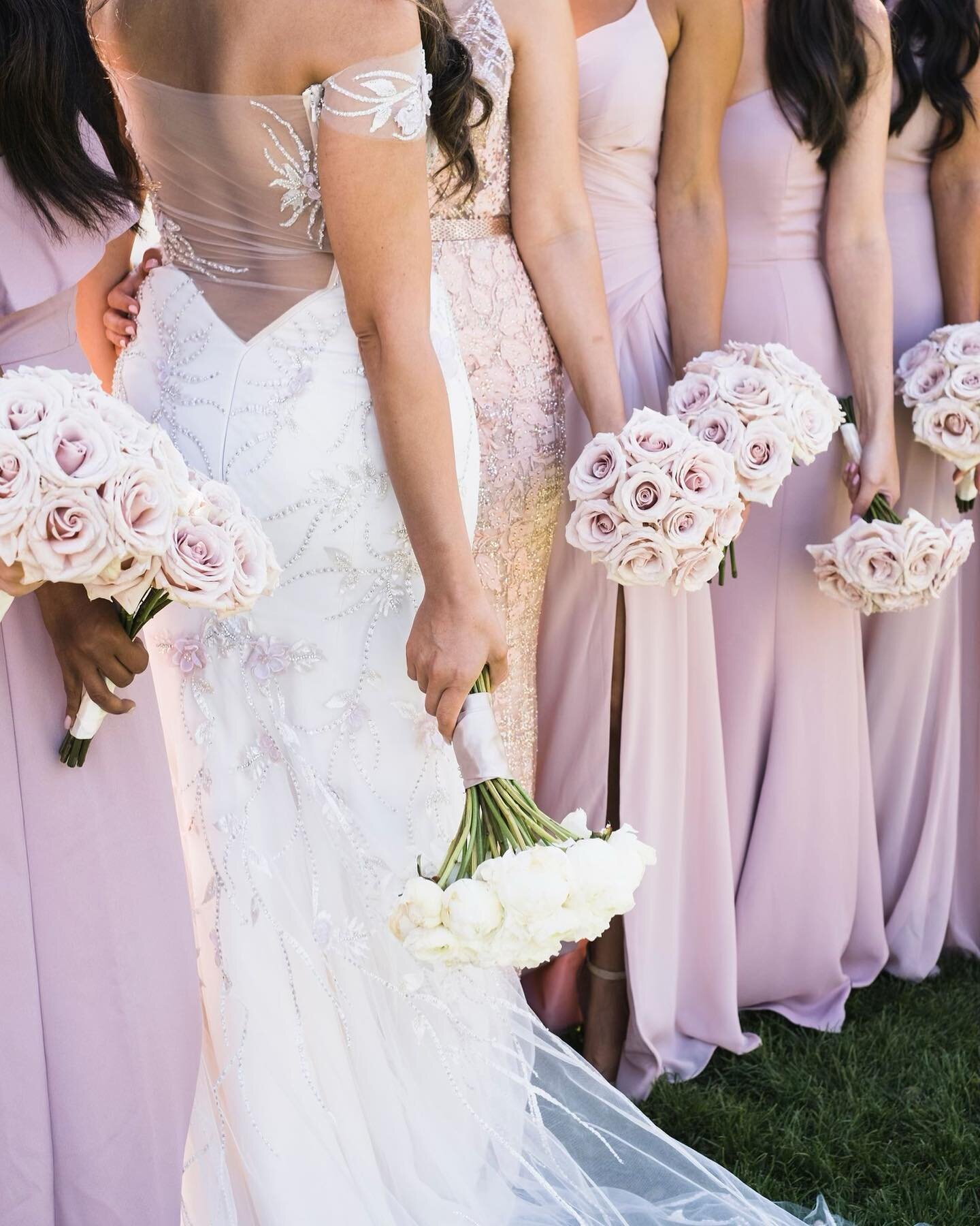 bridesmaid colors, perfect for a beachside wedding #thebesharatigroup