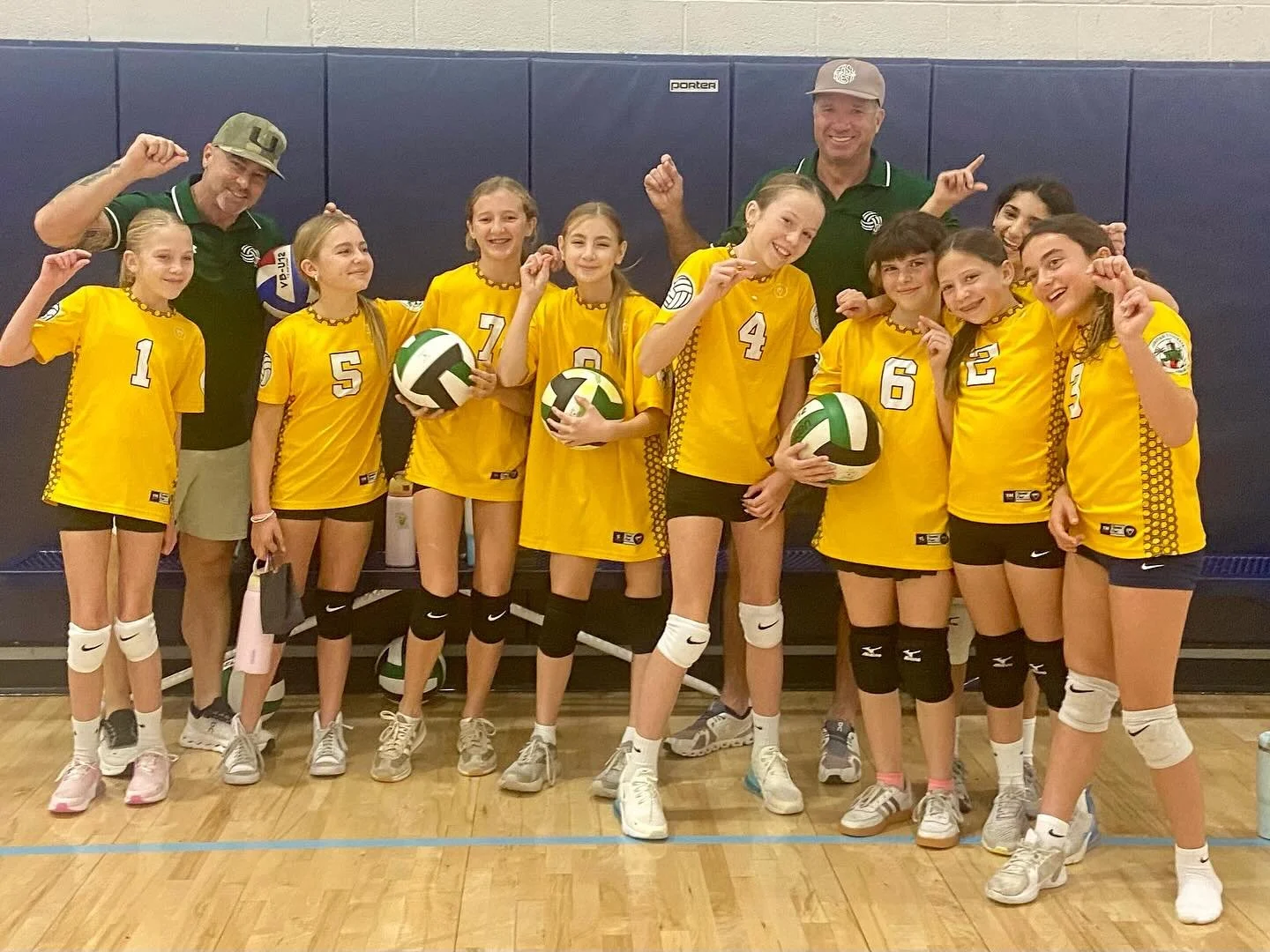 Starting off the weekend with a win.  Let&rsquo;s go Sunshine Spikers!