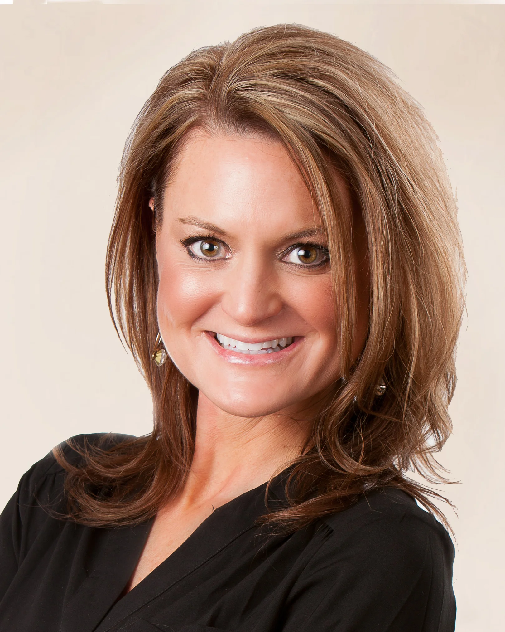 Erica Epperson Profile Team Wycoff Realtors Berkshire Hathaway Homeservices Snyder Real Estate Bloomington Normal Il