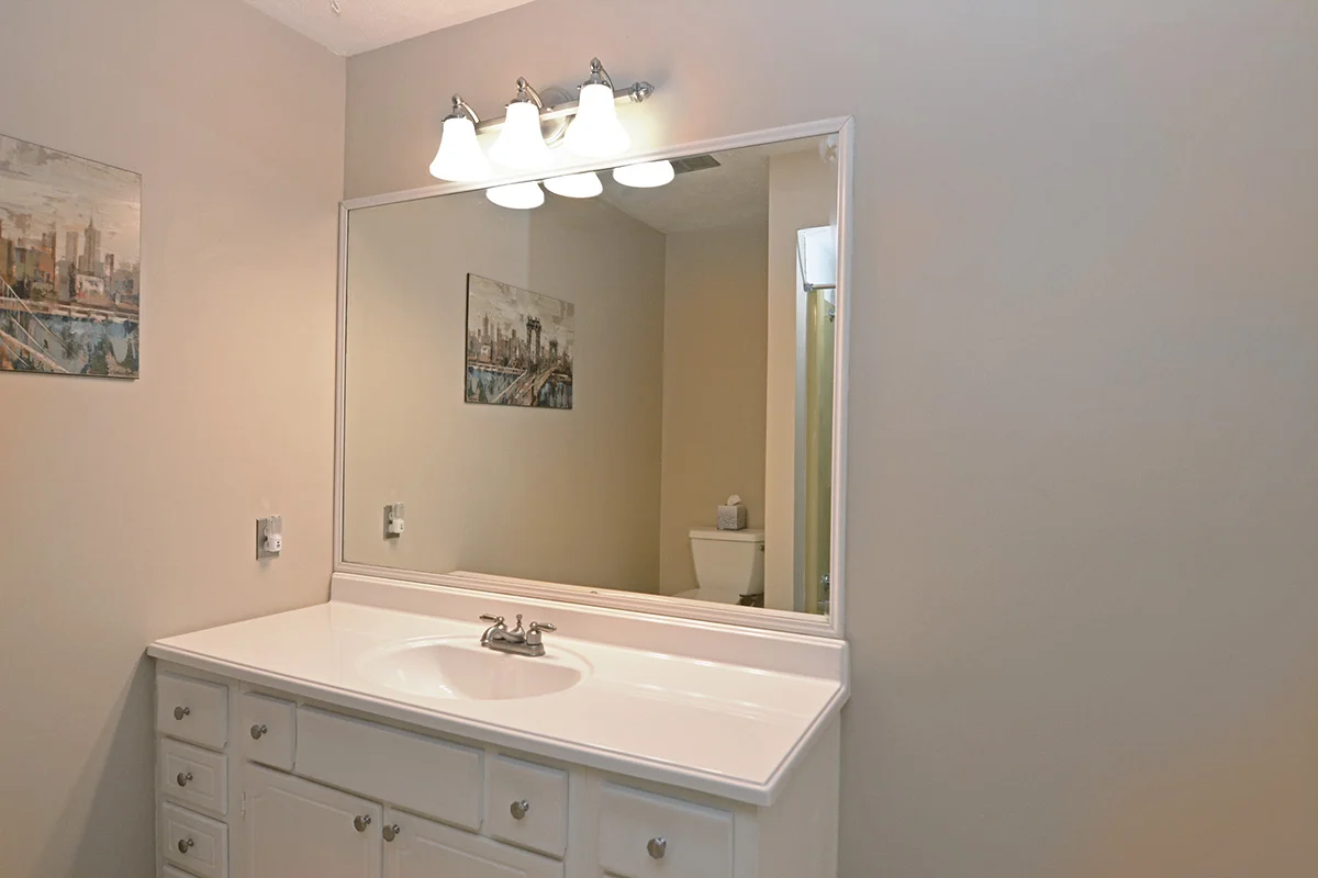 2511 Yorktown - 16.jpg