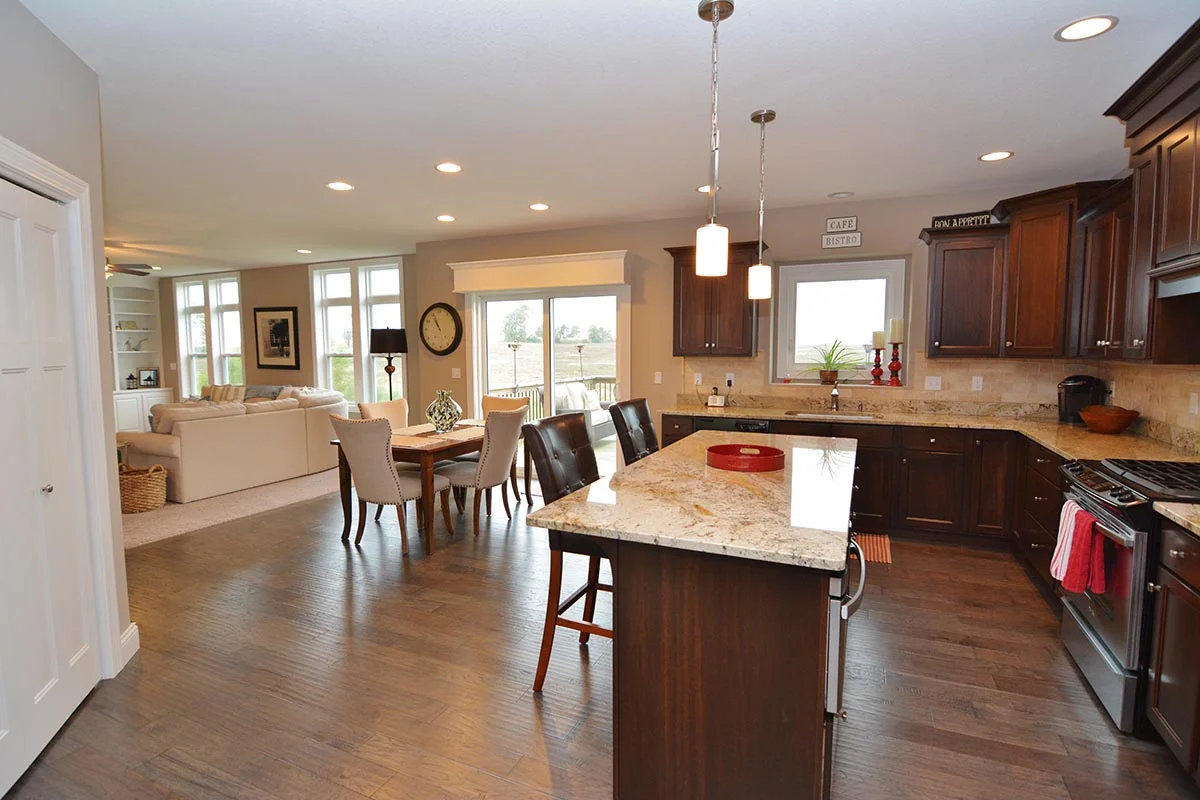 5010 Longfield Rd - 07.jpg