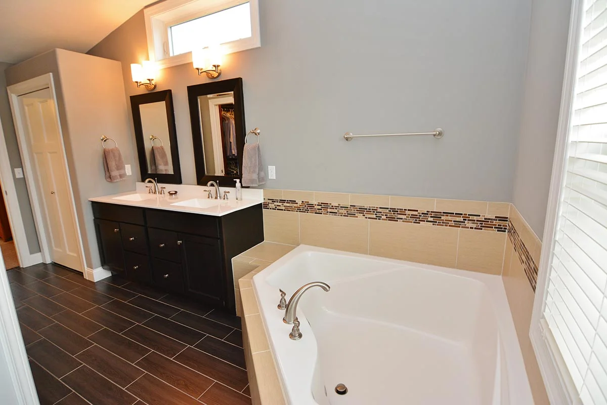 5010 Longfield Rd - 14.jpg