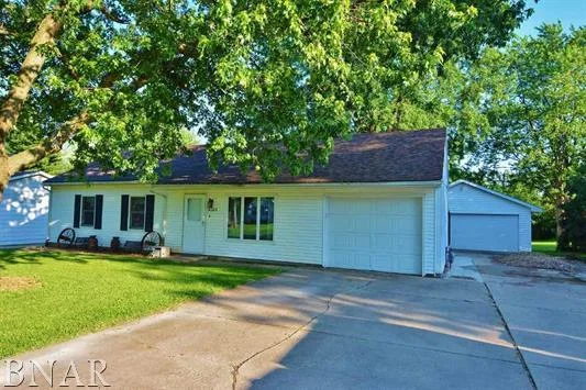 $99,999 - 4003 Crest Way, Bloomington, IL 61704