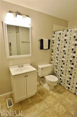 4003 Crest Way - 09.JPG