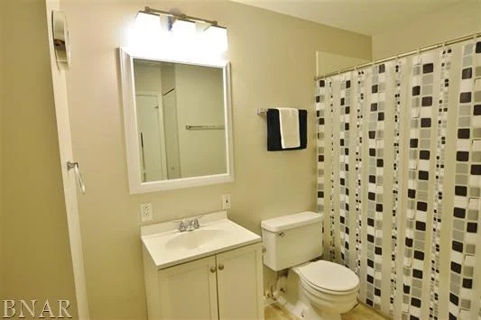 4003 Crest Way - 11.JPG