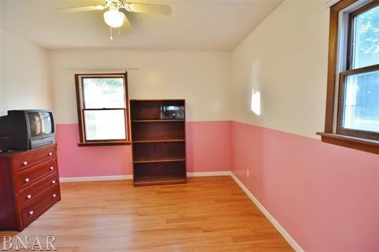 4003 Crest Way - 17.JPG