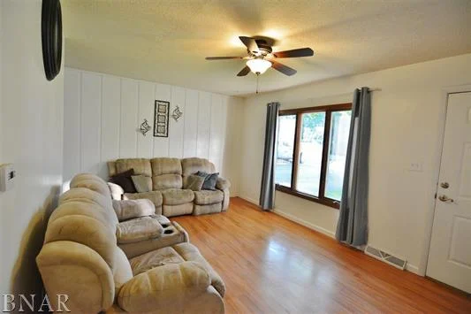 4003 Crest Way - 22.JPG
