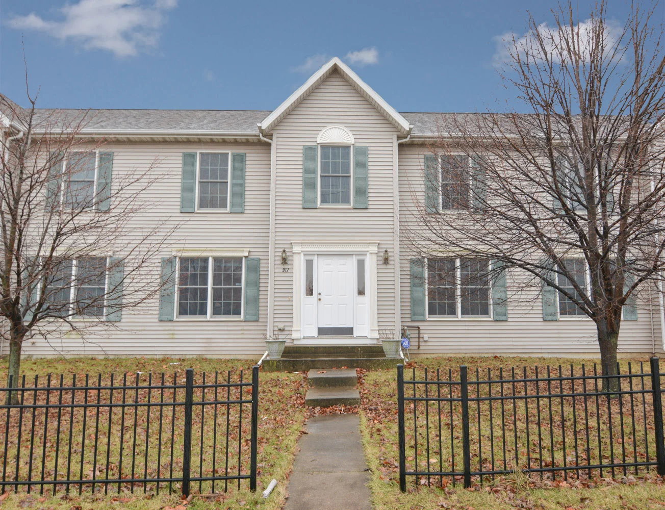917 E Shelbourne- 01.jpg