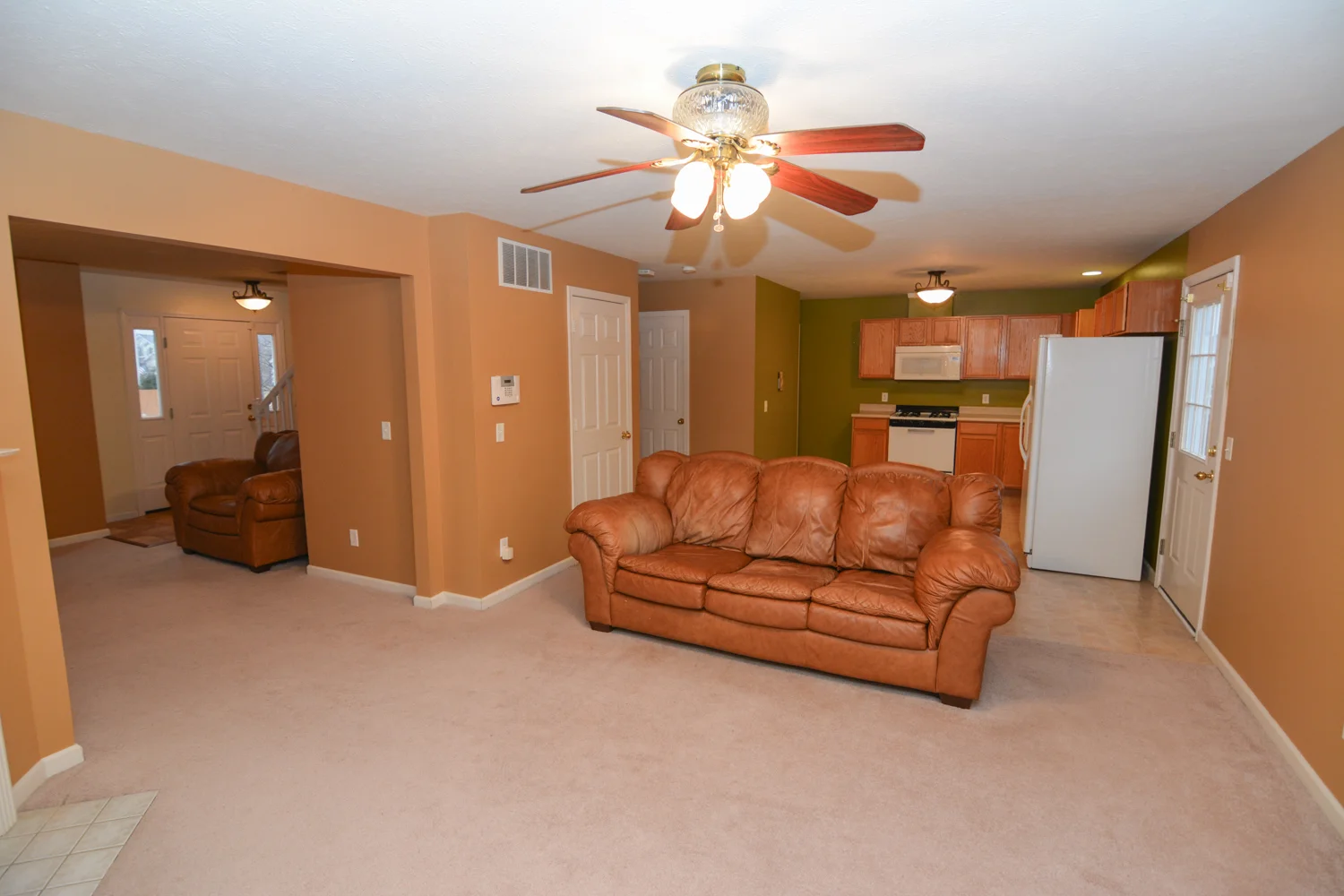 917 E Shelbourne- 10.jpg