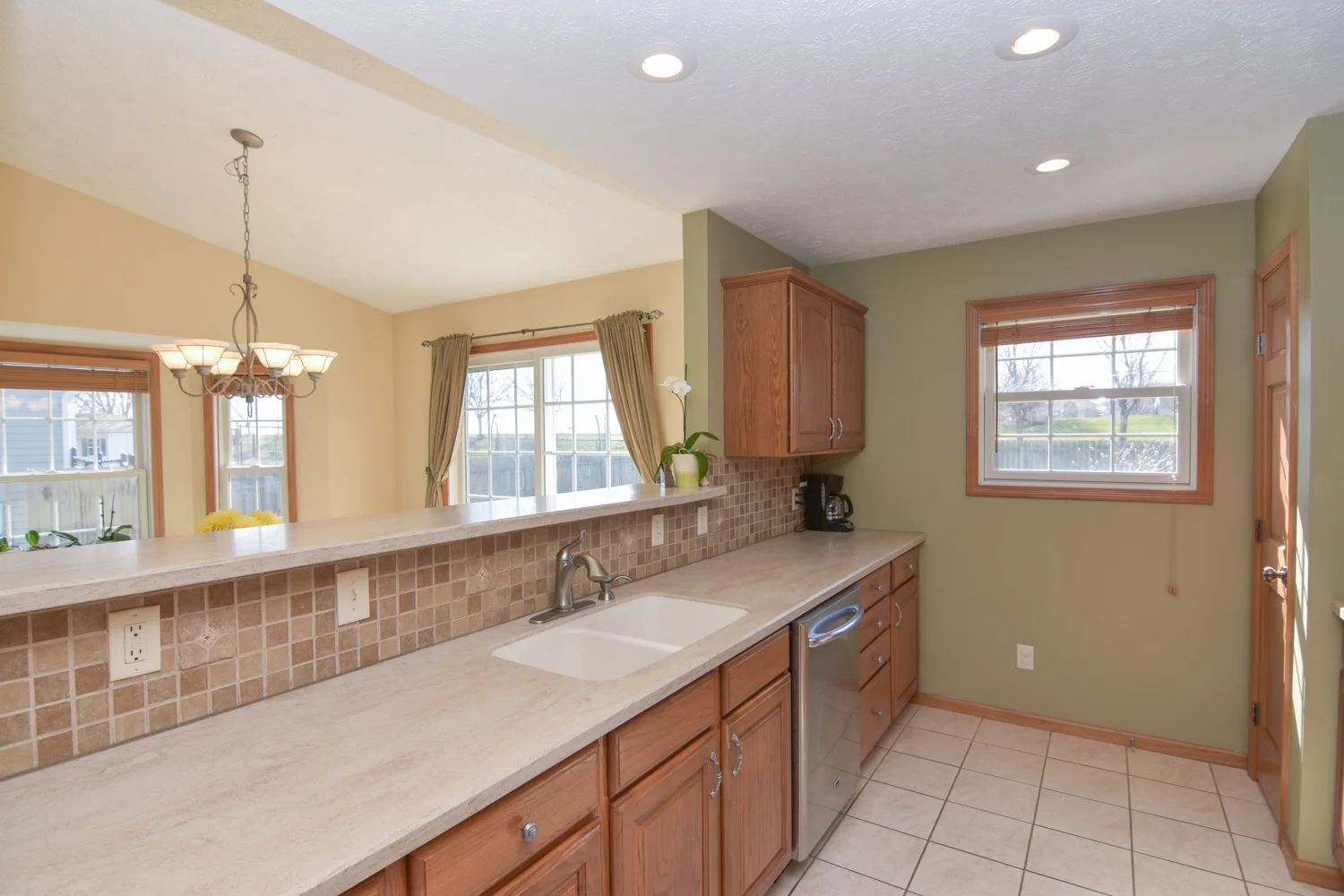 2237 Dawson - 12.jpg