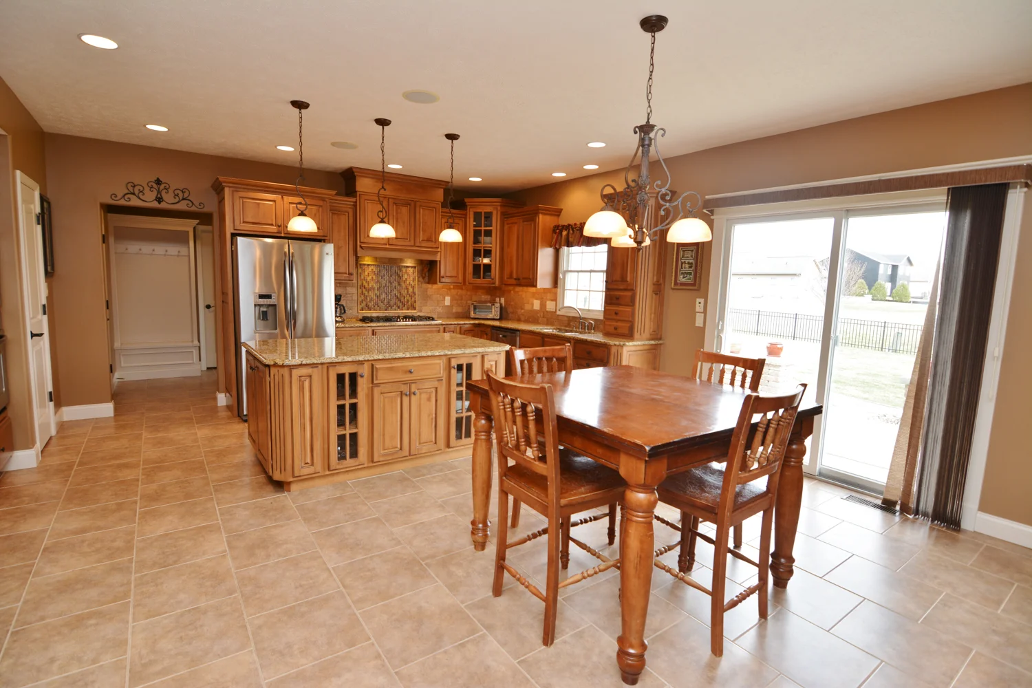 2503 Riverwoods Ln - 05.jpg
