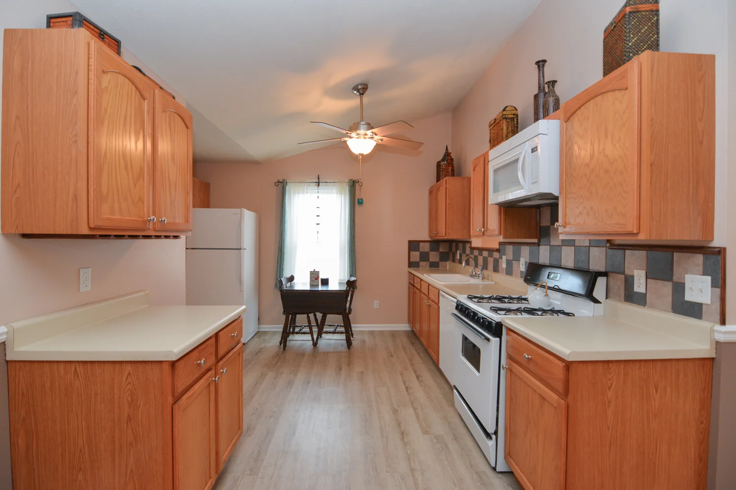 3102 Auburn Road - 03.jpg
