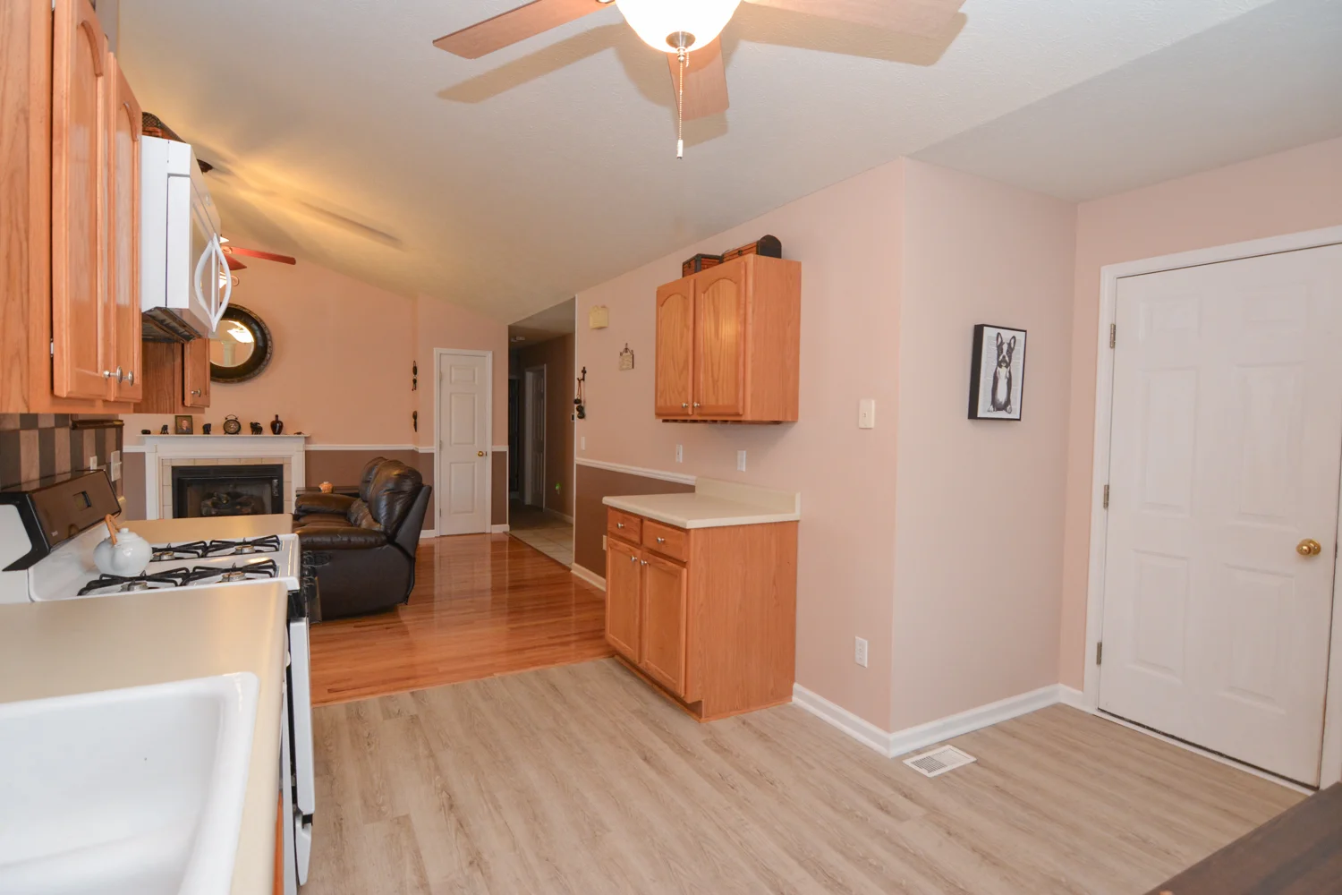 3102 Auburn Road - 08.jpg