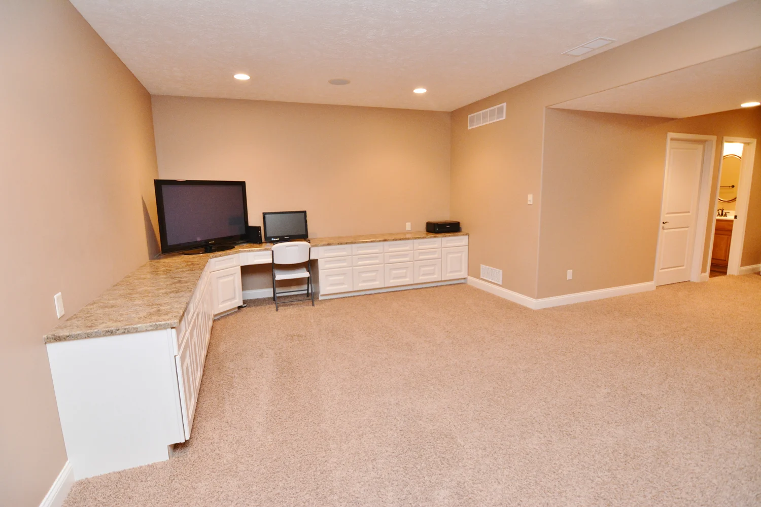 2503 Riverwoods Ln - 24.jpg