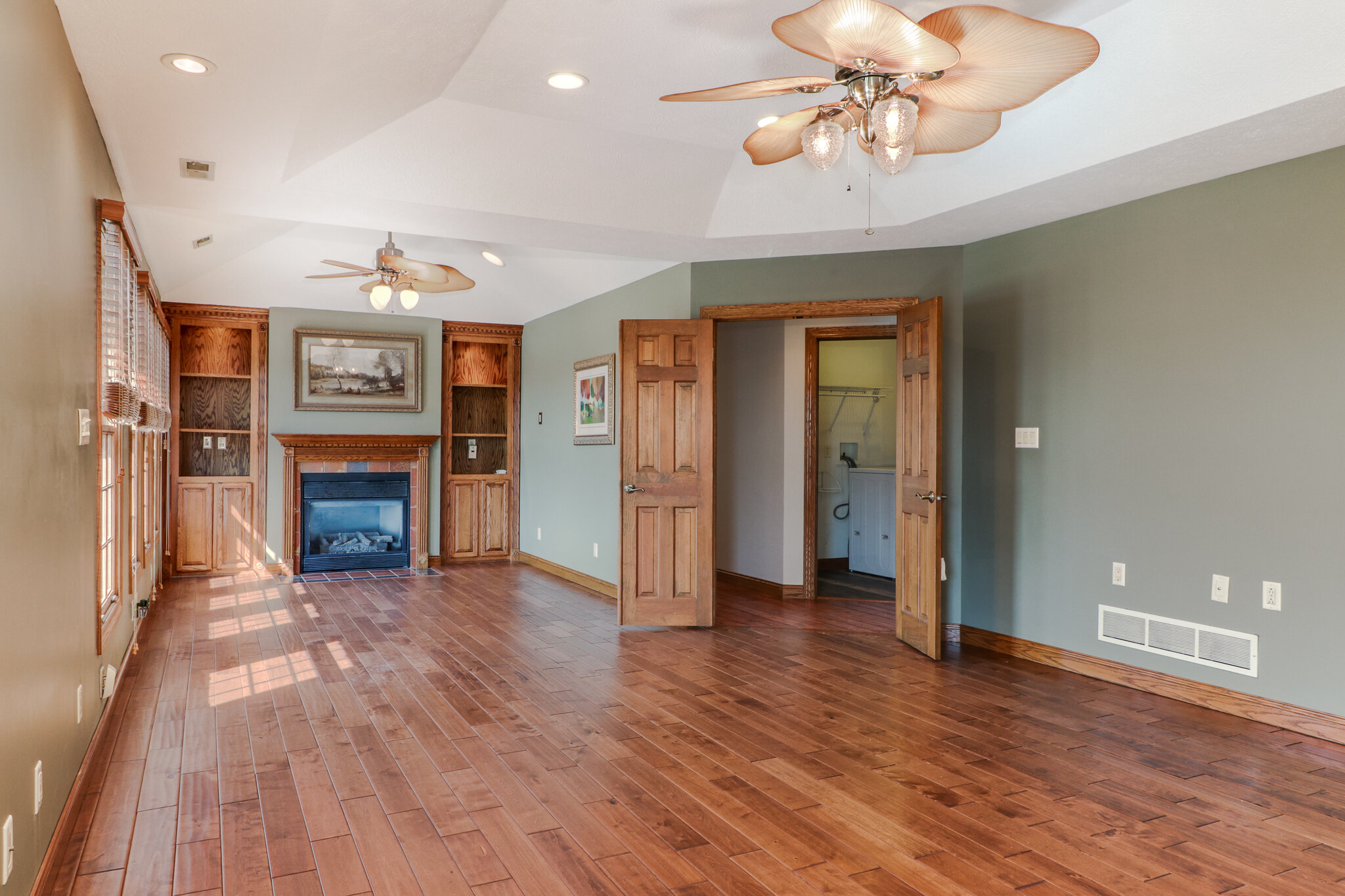 16213 Bush Blvd-31.jpg