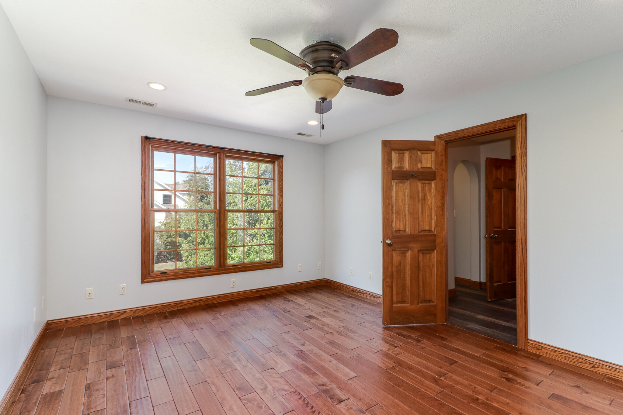 16213 Bush Blvd-46.jpg
