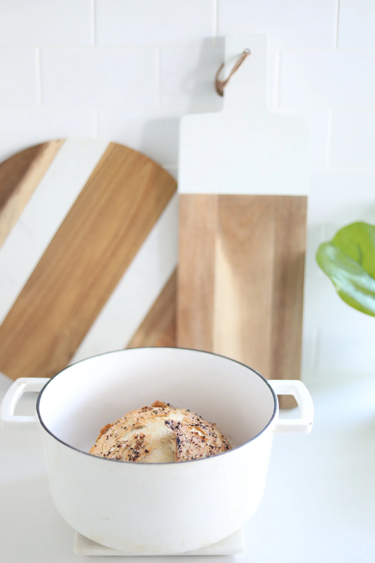 Super Simple 3 Ingredient No Knead Bread 