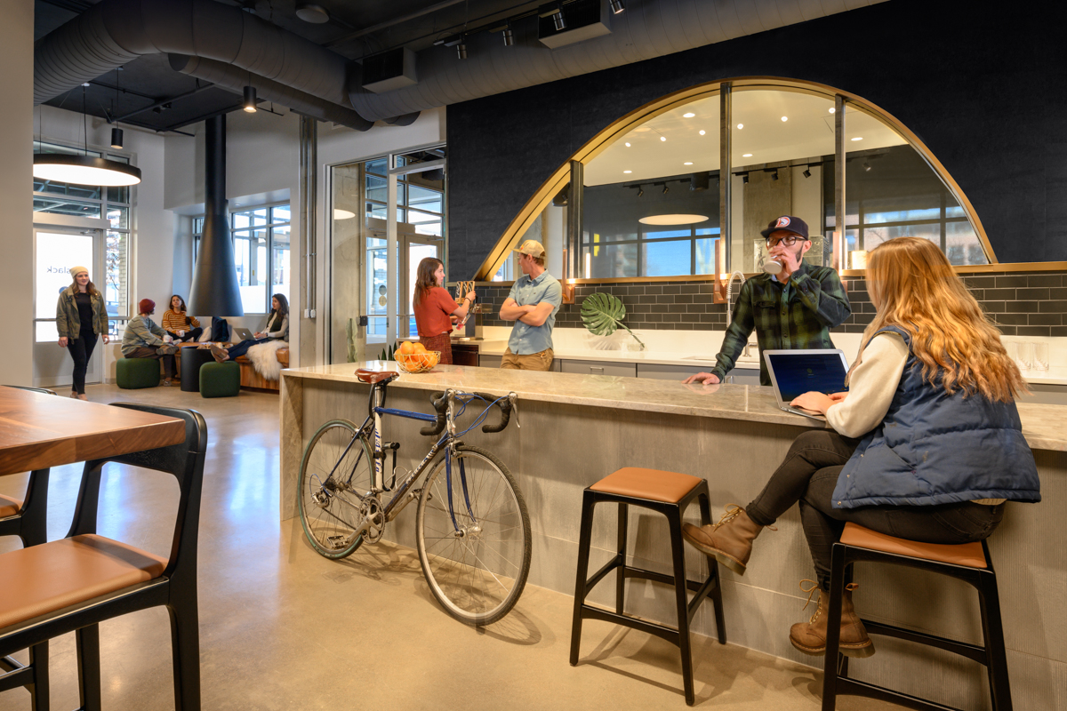 3937.00 - CommonGrounds Workplace - BN - (6 of 10).jpg