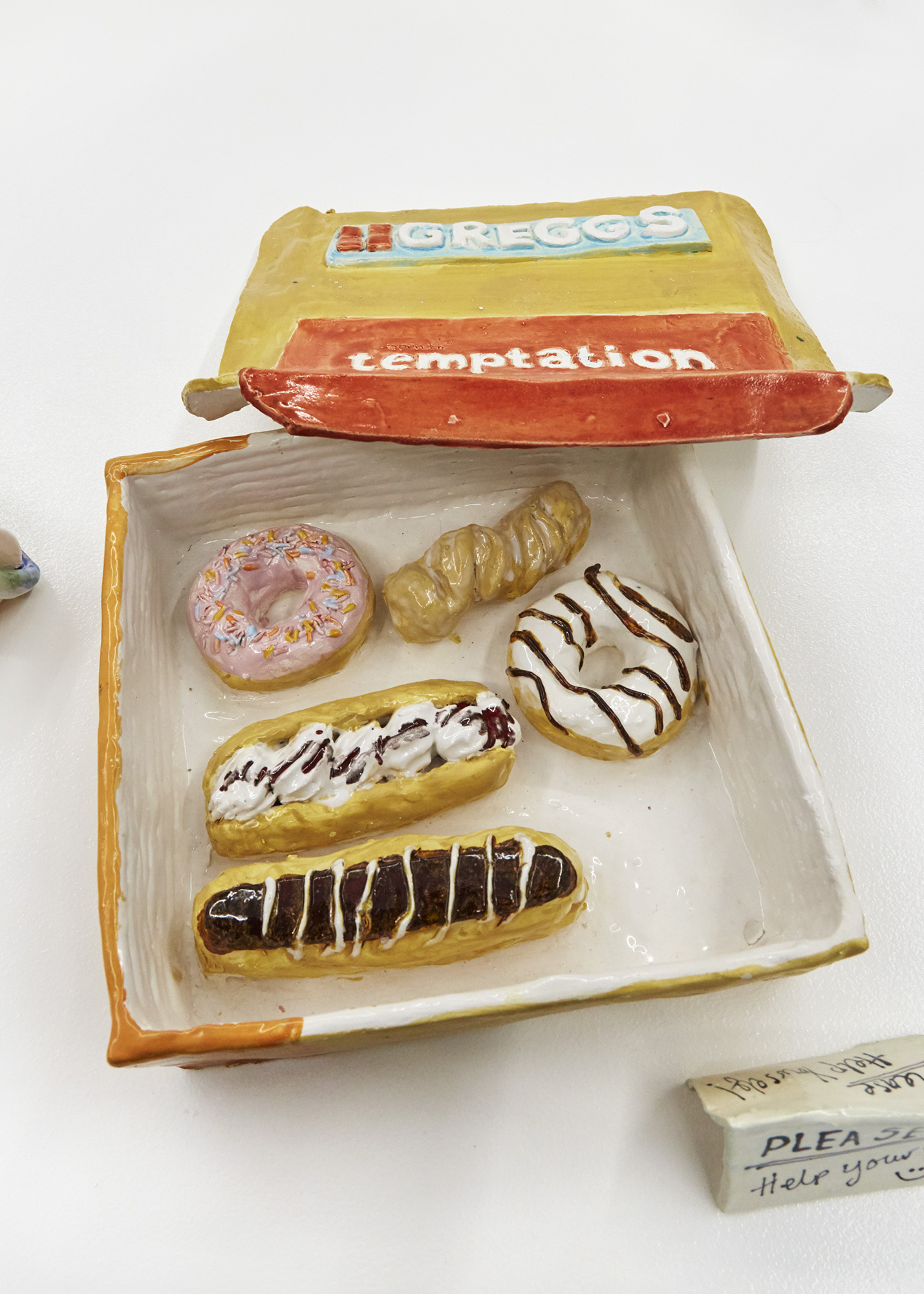 Please help yourself Glazed ceramic 13 x 29 x 29cm, 2019
