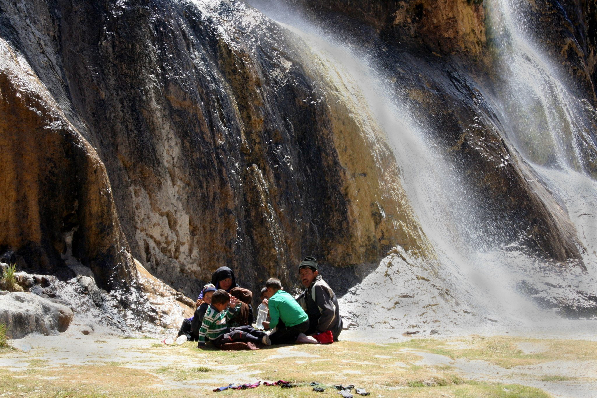 Afghan Family Hazara Bamyan picnic waterfall.png