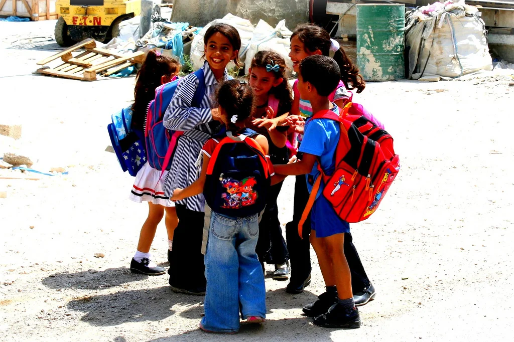 por el bien de los niños_3025151315_l.jpg