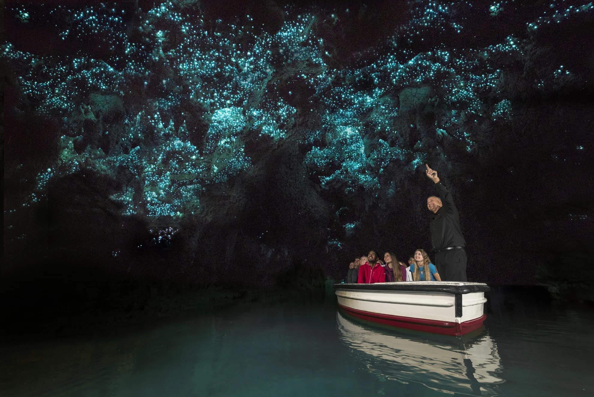 waitomo-glowworm-caves-discover-waitomo-new-zealand.ClVsMA.jpg