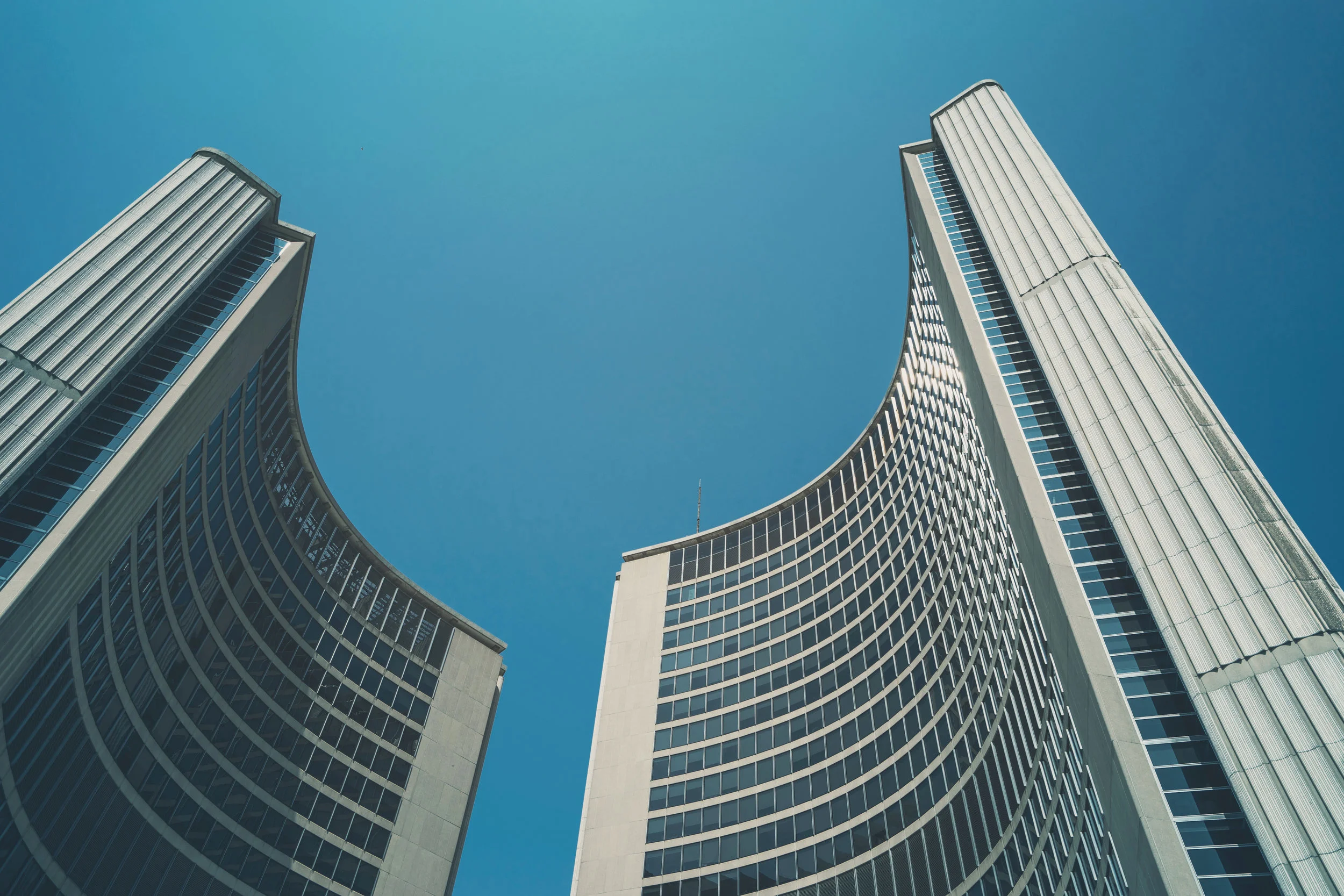 BÂTIMENTS COMMERCIAUX : UNE STRATÉGIE ALLIANT CROISSANCE & DIVERSIFICATION