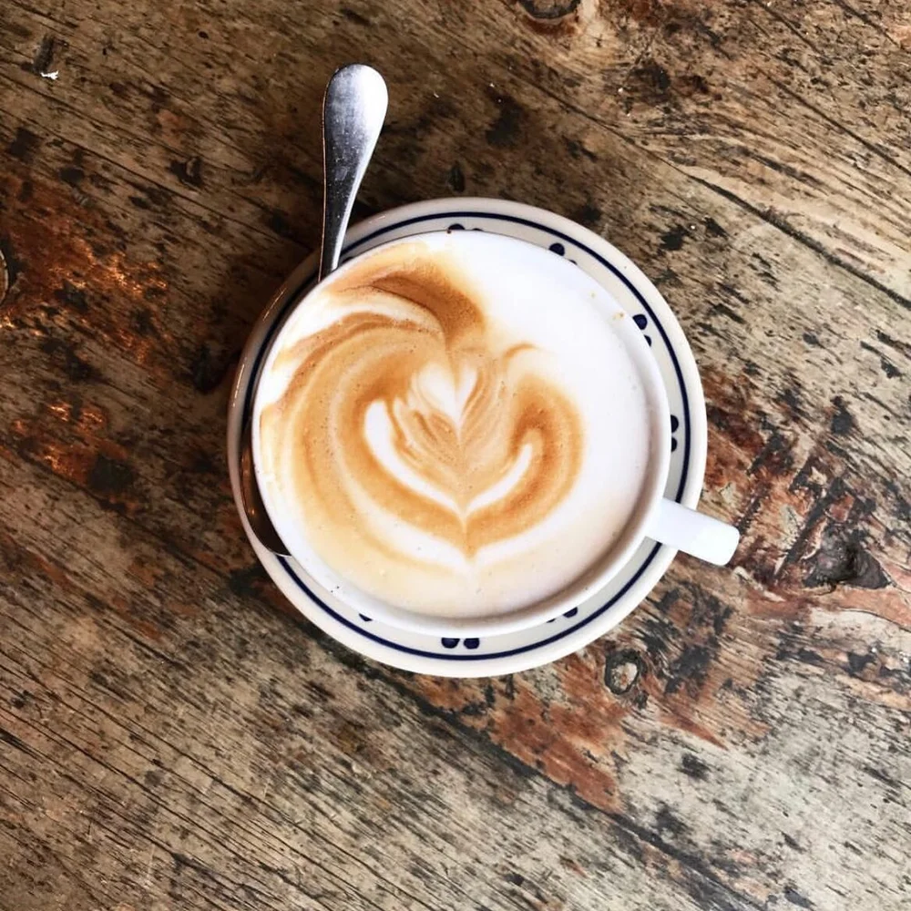 Comment below with your usual coffeehouse order&hellip;mine is a latte with oat milk or whole milk! I discovered oat milk a couple months ago - game changer. 
⠀⠀⠀⠀⠀⠀⠀⠀⠀
#coffeeeee #caffeinecouture #mytinyatlas #butfirstcoffee #mydomaine #dametraveler