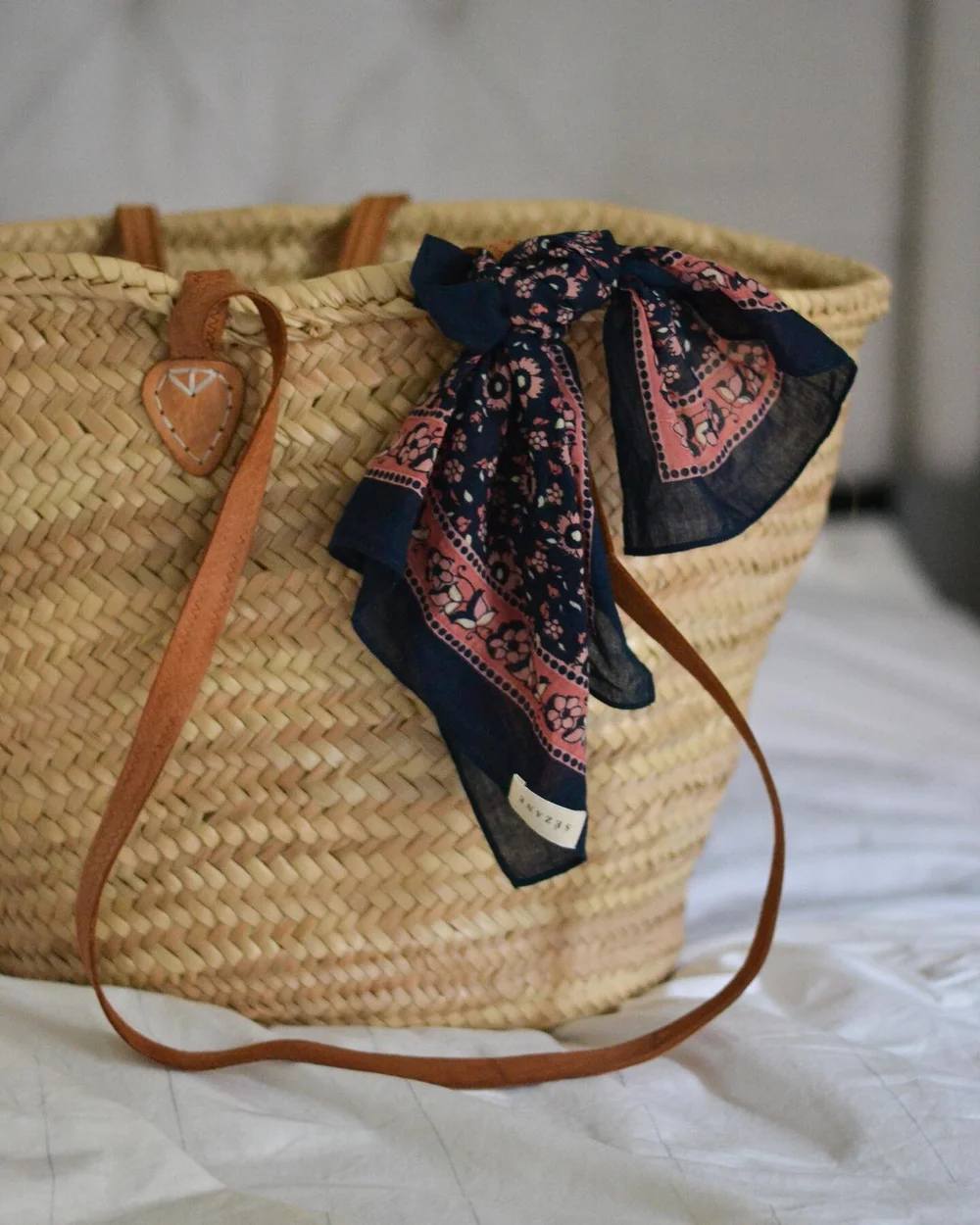 The little piece of cloth that keeps getting me compliments! #sezanelovers #bandanascarf