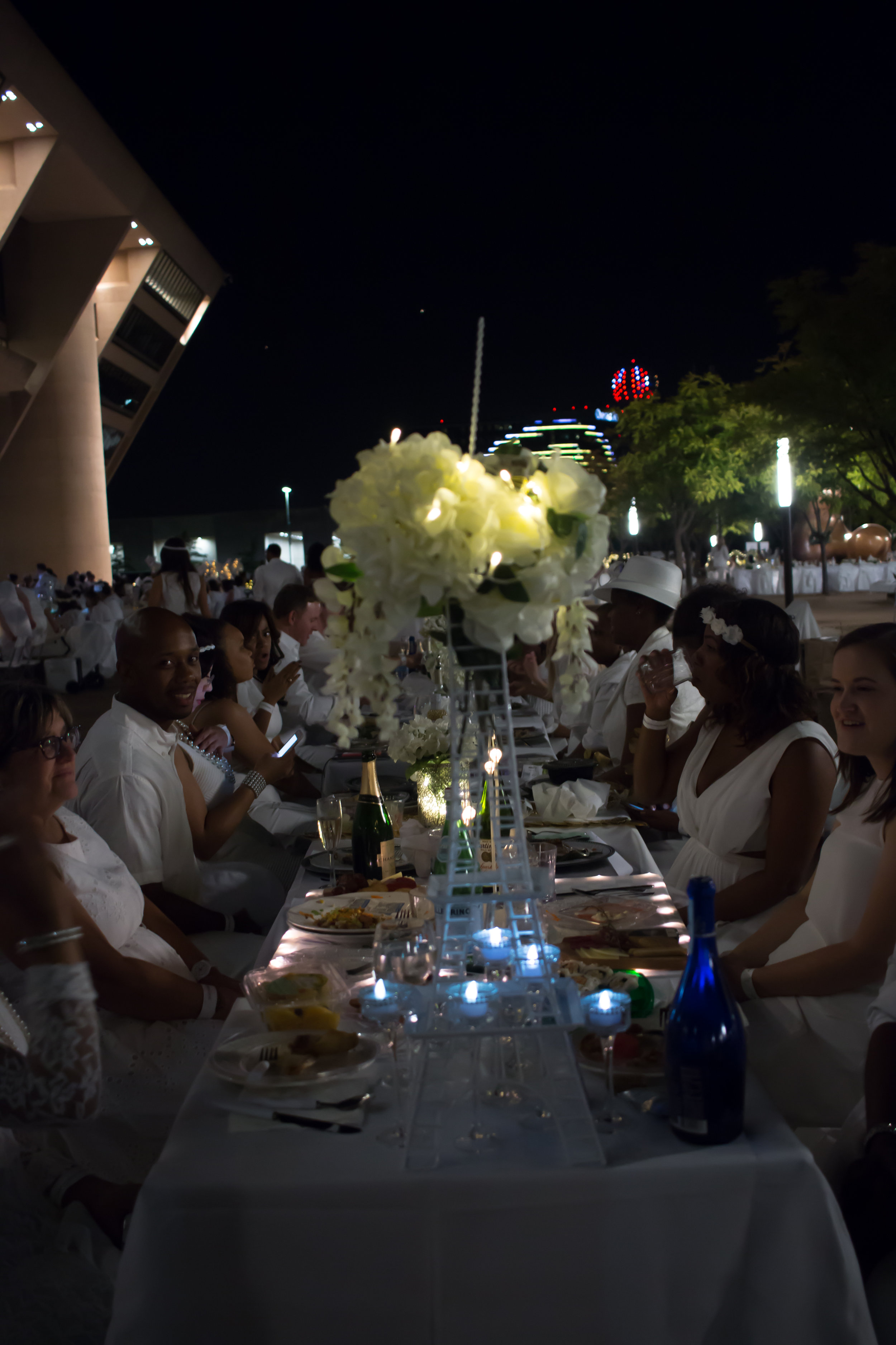 Diner en Blanc Dallas 2016 â€” BusybeingShasha