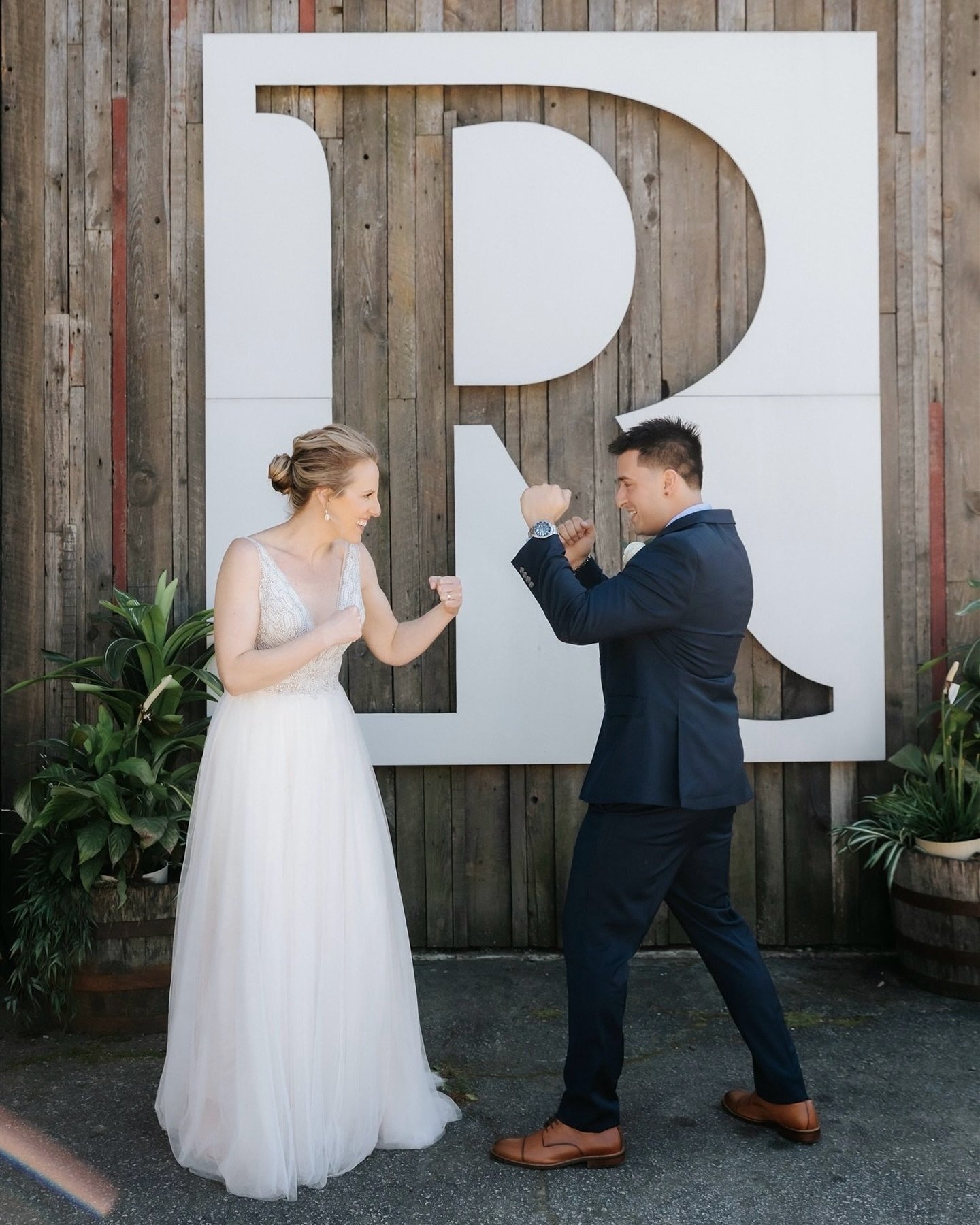 Katie &amp; Will | Revel ✨

Can anyone guess where Katie and Will met?? 

Hint&hellip;🥊💥🥊💥
.
.
.
 @ufcgymgreenville, of course! 
.
.
.
Venue: @revelgvl
Planner, Florals, &amp; Officiant:&nbsp;@onefinedaysc
Hair &amp; Makeup: @southerncouturemakeu