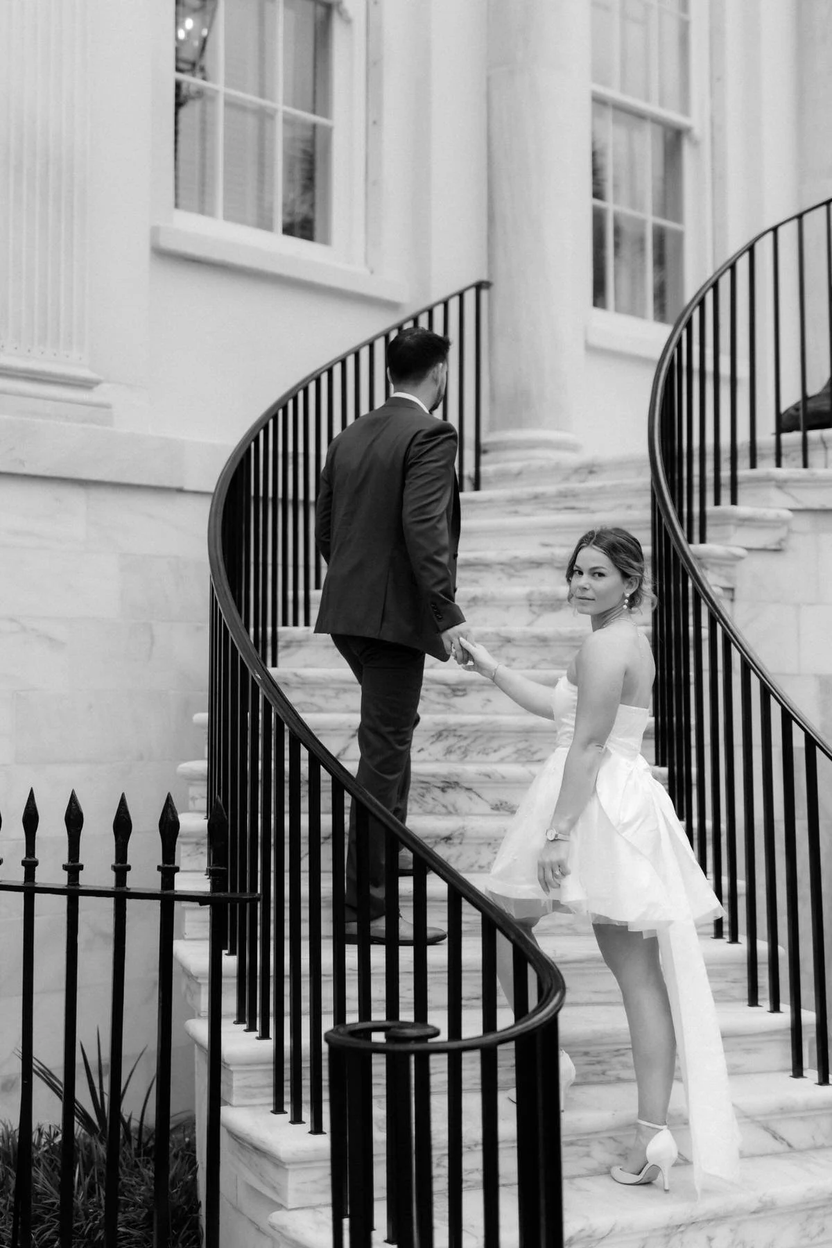 downtown-charleston-engagement-session-spring-0015.JPG