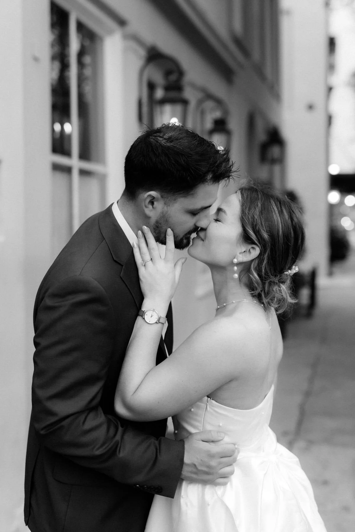 downtown-charleston-engagement-session-spring-0021.JPG