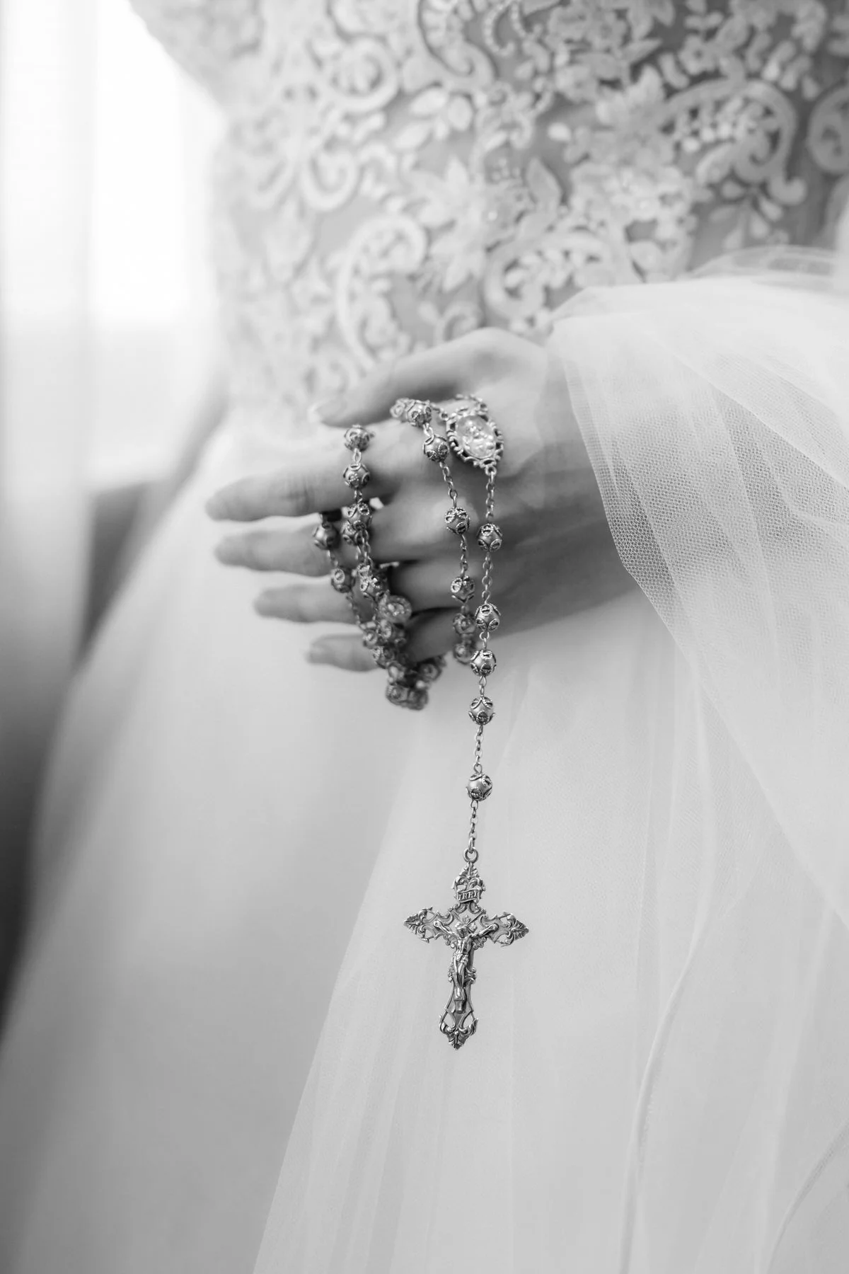 bride-rosary-wedding-st-anthony.jpg