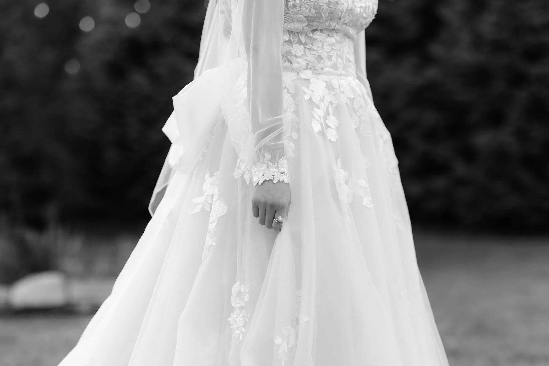 lace-sleeve-dress-bridal-greenville-wedding.jpg