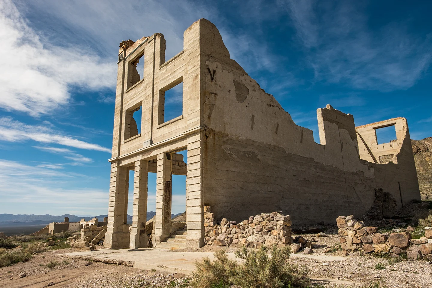 Rhyolite, an old mining town on the eastern side of Death Valley National Park in Nevada, is a quick one hour drive from Furnace Creek where you can learn about the area's mining history (/ghost town!) 