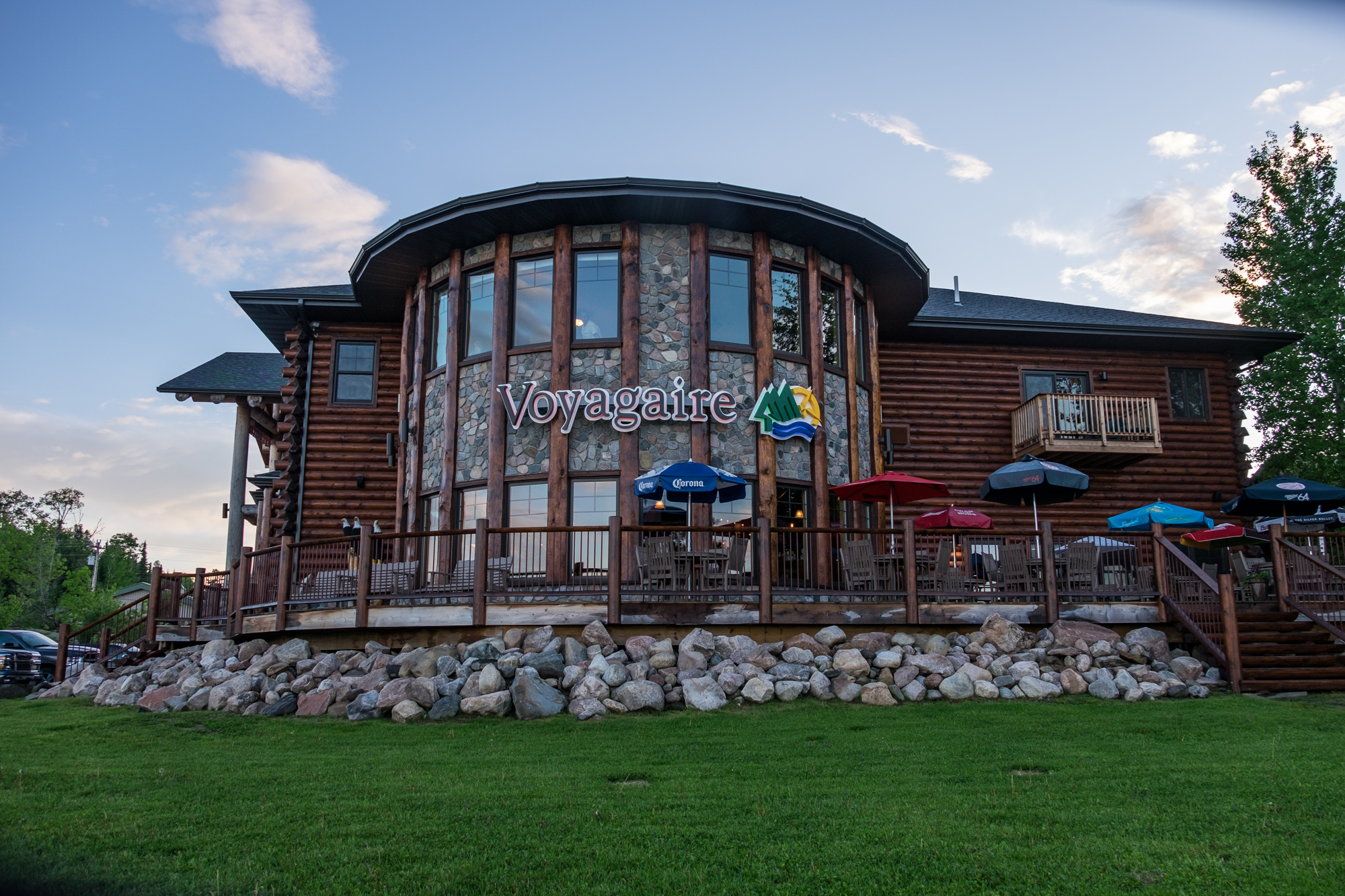 The Voyagaire Lodge, our houseboat outfitter and jumping off point to Voyageurs National Park.