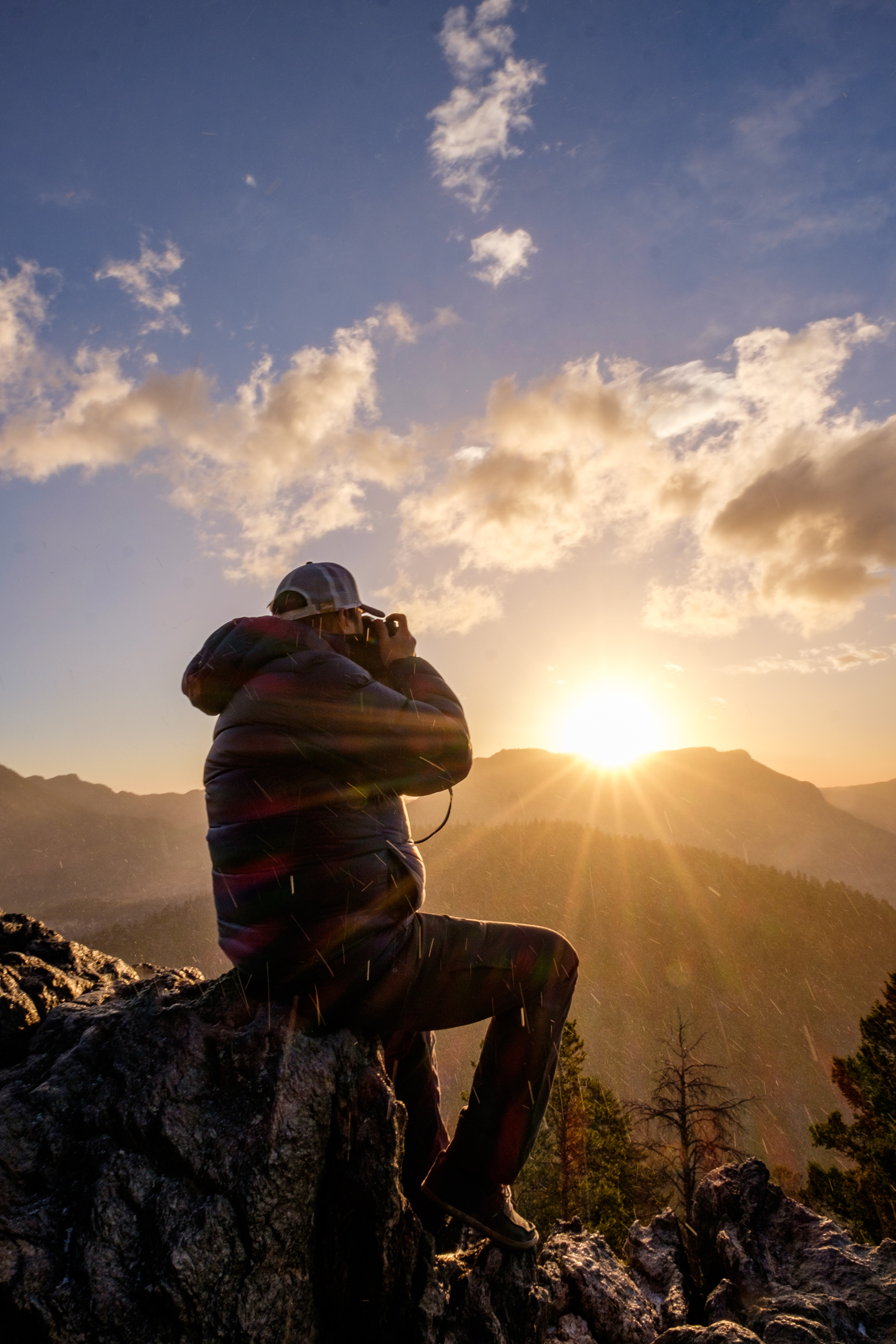 Jonathan Irish capturing the sunrise at Many Parks Curve.