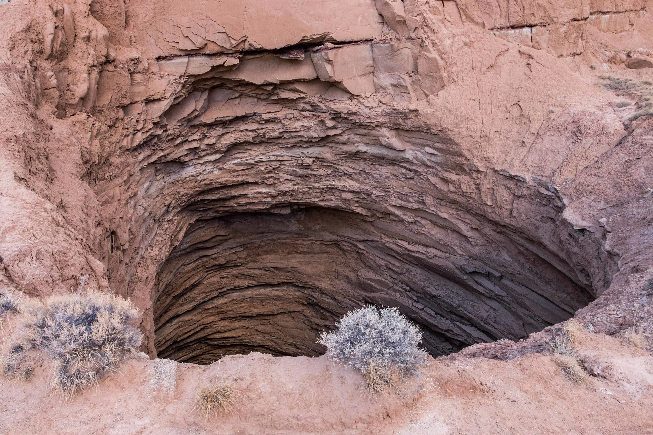 Entrance to the 200 feet chasm.