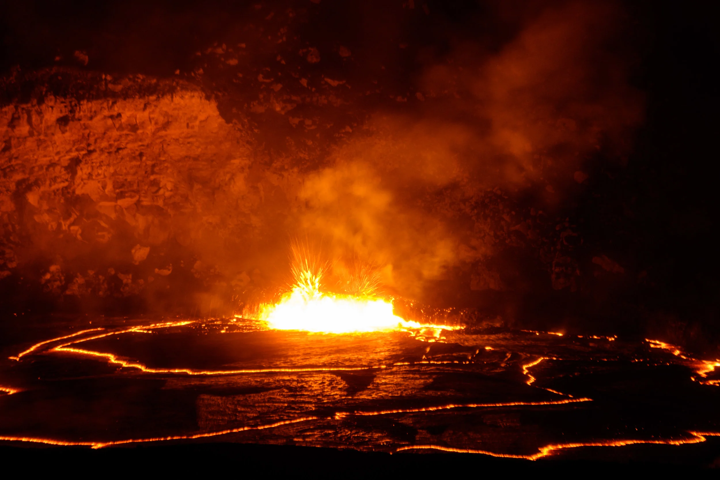 Halema'uma'u, Kīlauea's main crater at night as seen from the observation deck at the Jaggar Museum. 