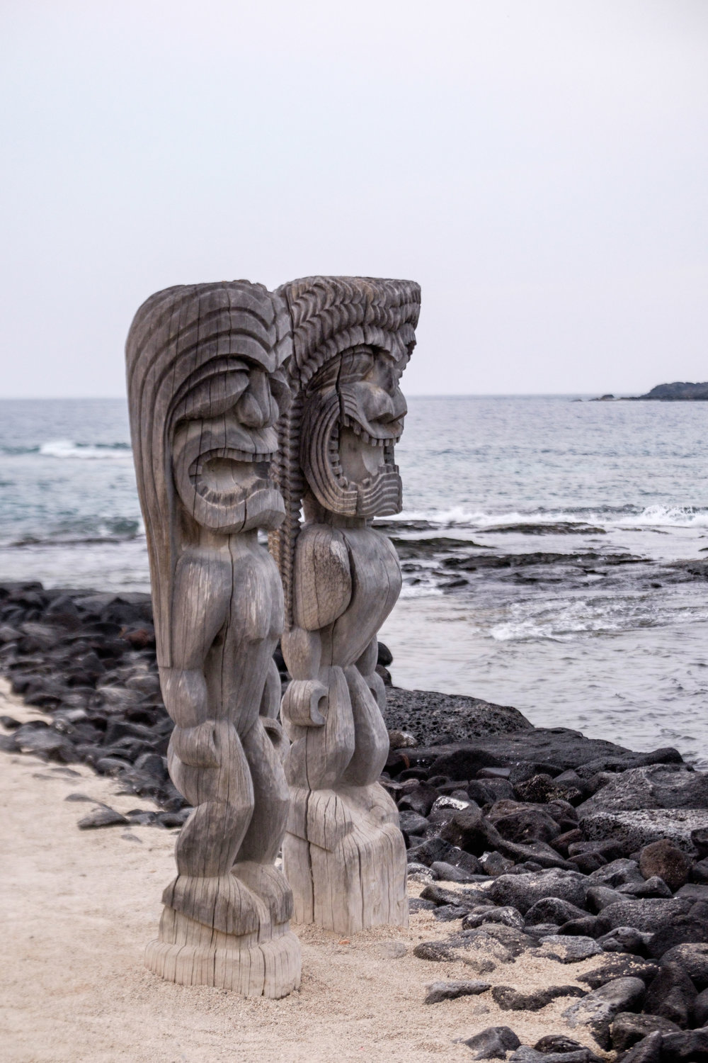  Guardian Ki'i statues 