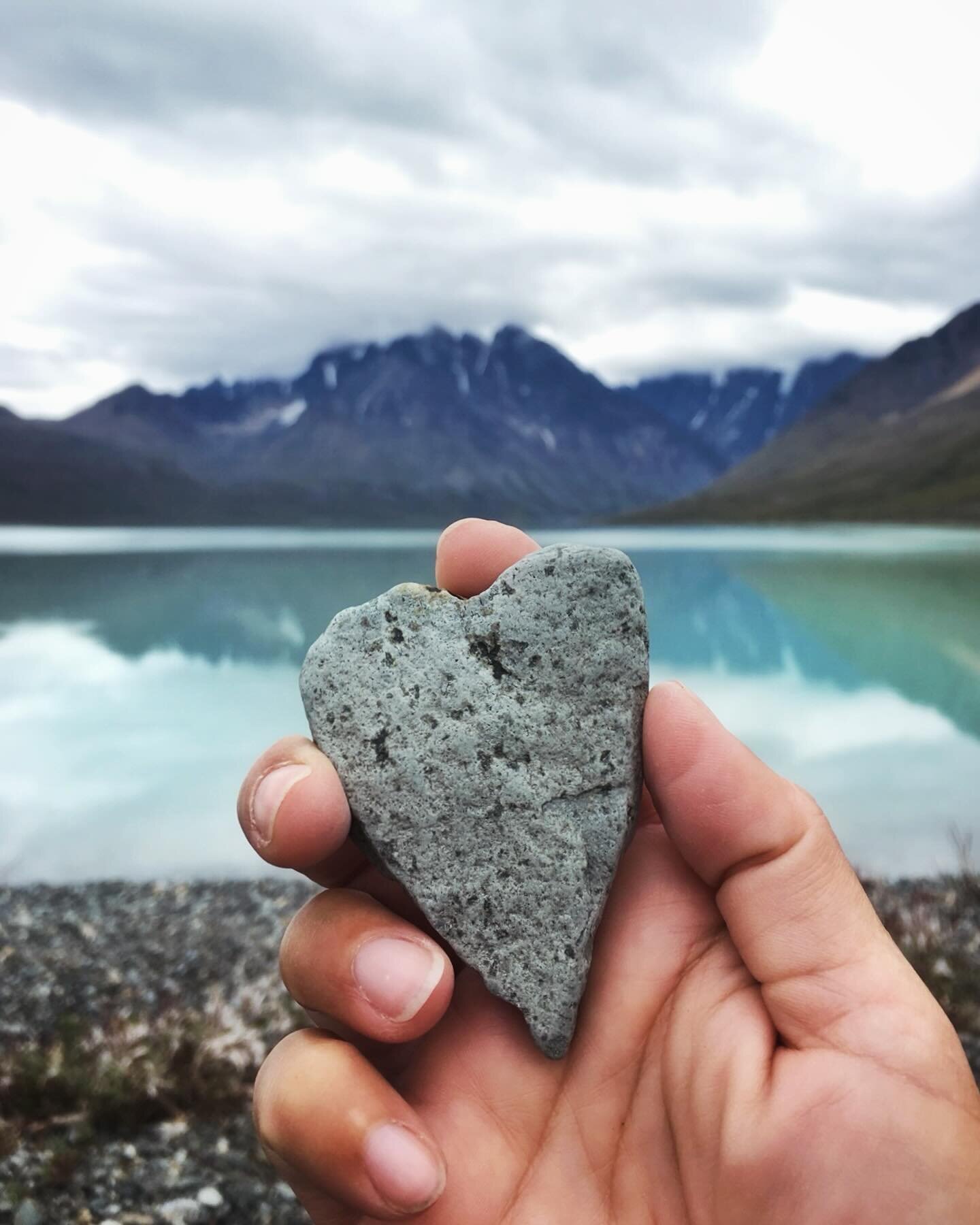 🩶🩵💛❤️ in love all the time 

#nature #valentines #naturelovers #heartshapedrock #alaska