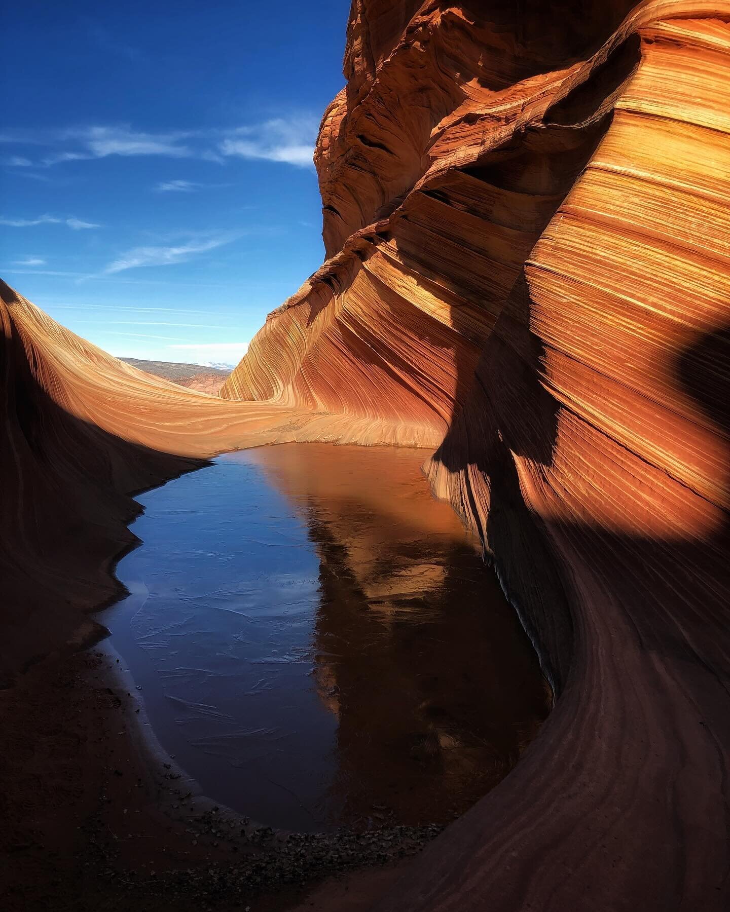 Ever since learning this quote long ago I make a point to look for it; &lsquo;What makes the desert beautiful is that somewhere it hides a well.&rsquo; &mdash; Antoine de Saint-Exup&eacute;ry

🗺️ The Wave, Coyote Buttes, Vermillion Cliffs Wilderness