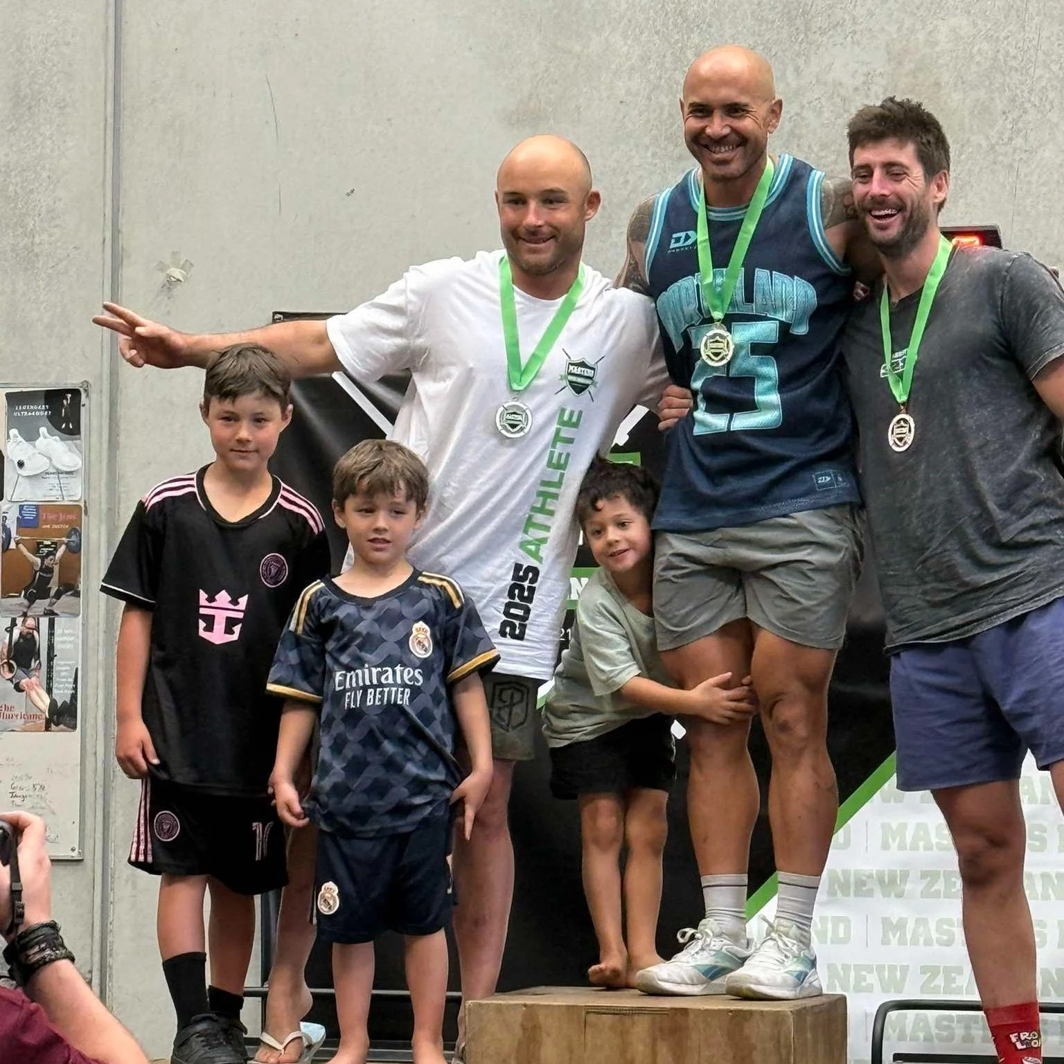 🙌 CONGRATULATIONS FABIEN!! 🙌
.
Great result from the weekend @mastersnewzealand taking home silver in the males 35-39 Pro section. You did yourself, your family and all of us here at Powerhouse Proud! Stoked for you my friend!!
.
oh l&agrave; l&agr