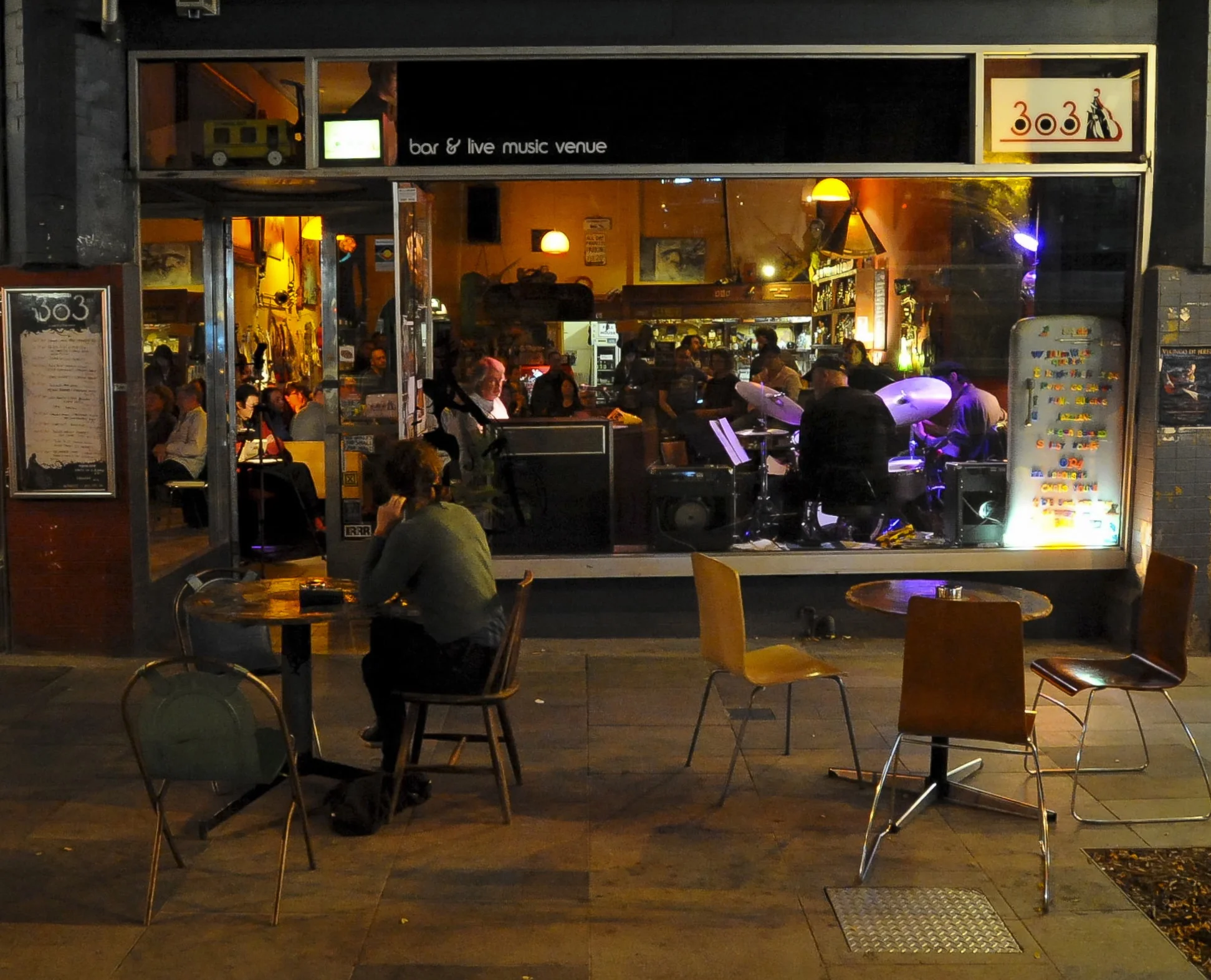 frontview303_by Marek.JPG