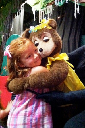 Puppet-People-Bear-Hug-show.jpg