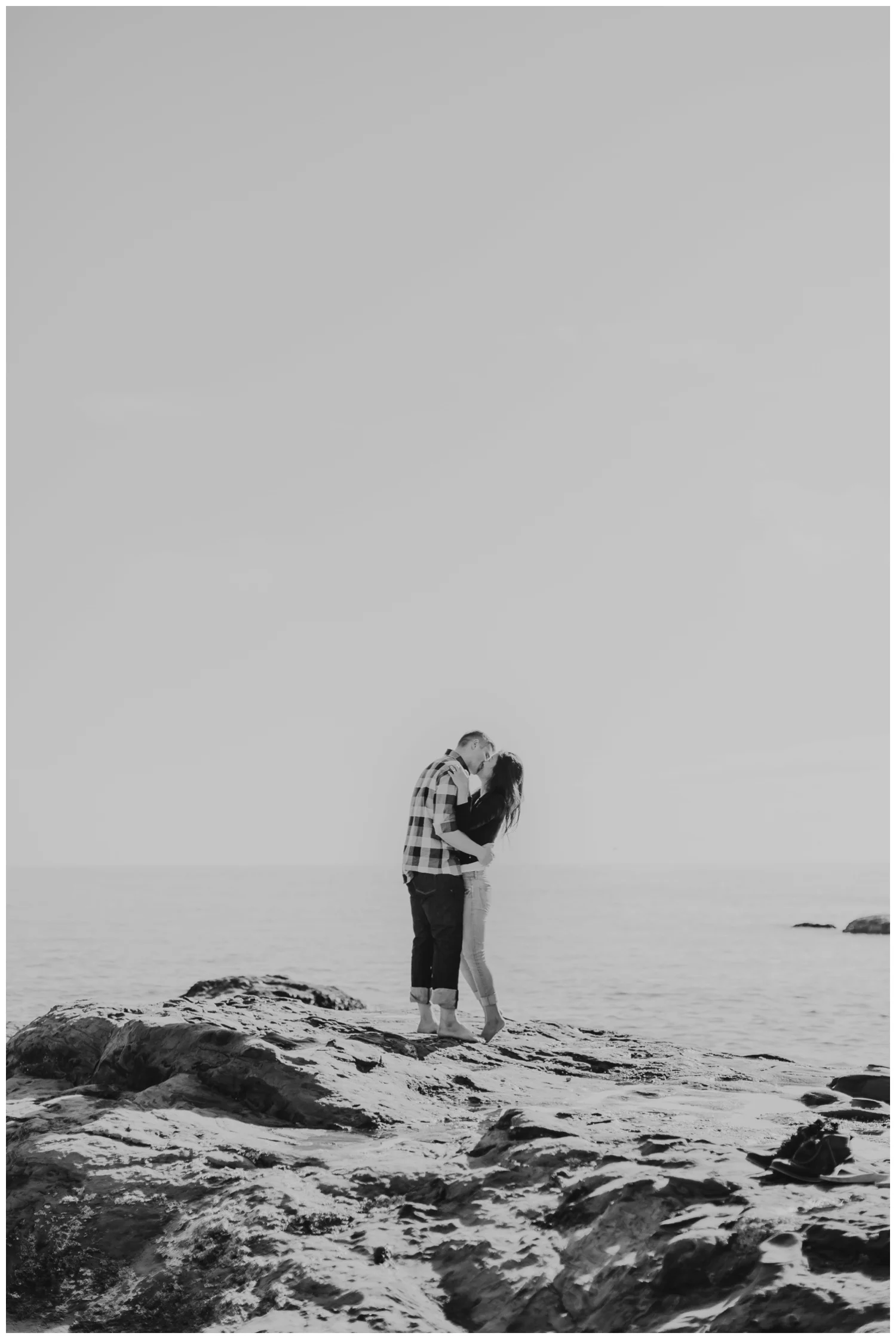 cape_kiwanda_beach_engagement_shoot_0032.jpg