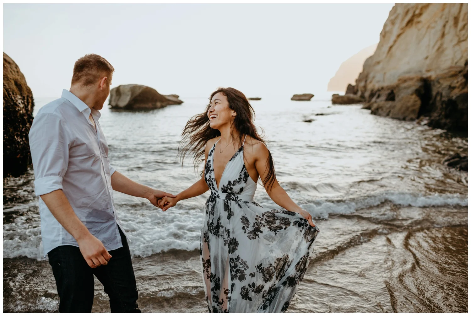 cape_kiwanda_beach_engagement_shoot_0080.jpg